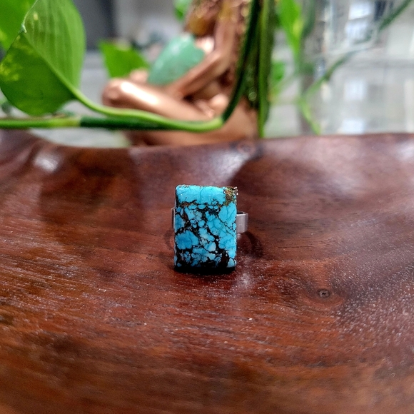 RARE Tibetan Turquoise Ring (adjustable) - Picture 3 of 3